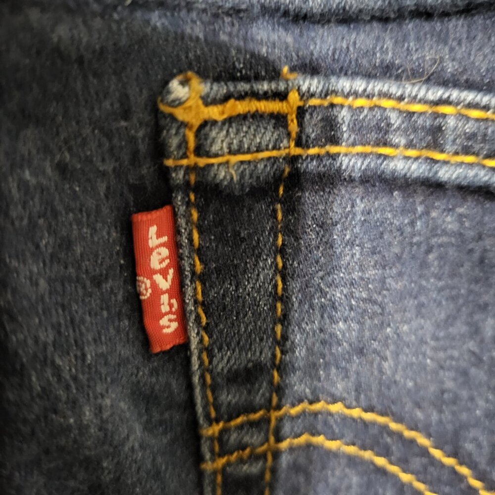NWOT BOYS LEVIS 502 JEAN SHORTS SZ 4REG - Picture 4 of 7